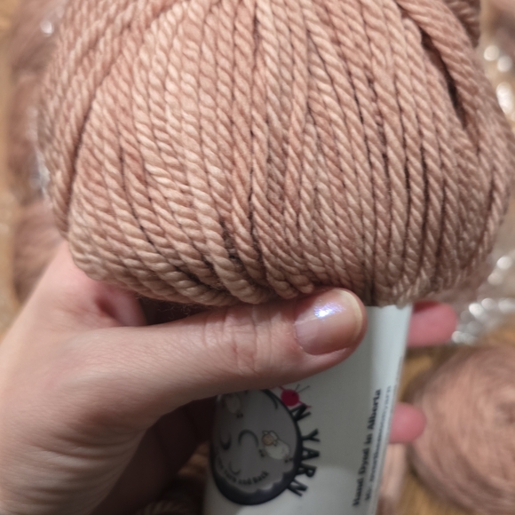 SOFT Over The Moon Aran Yarn Bundle, Tonal Dusty Rose - Picture 2 of 2